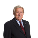 L’Honorable Pierre A. O.c. O.q. C.r. Ad.E Michaud