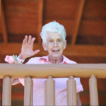 Margaret (Maureen) Armes